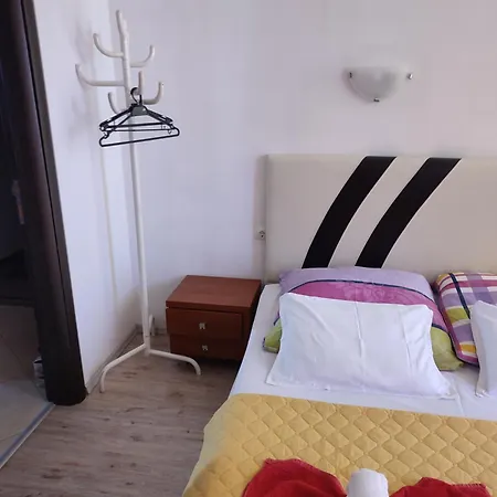 Apartament Janet * 帕莫瑞